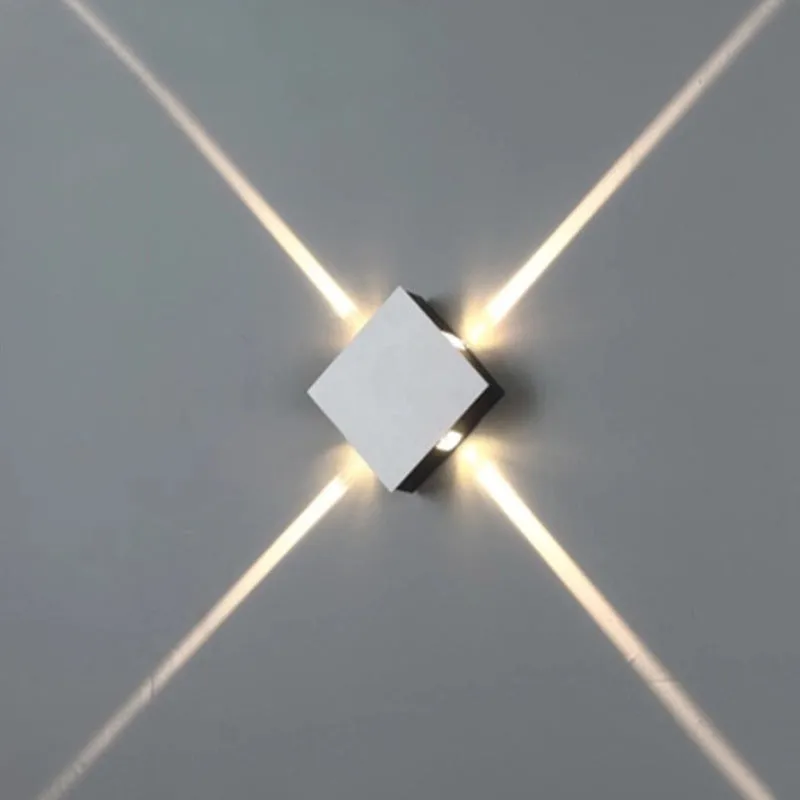 Modern square and round aluminium LED wall light in warm white or white light colour