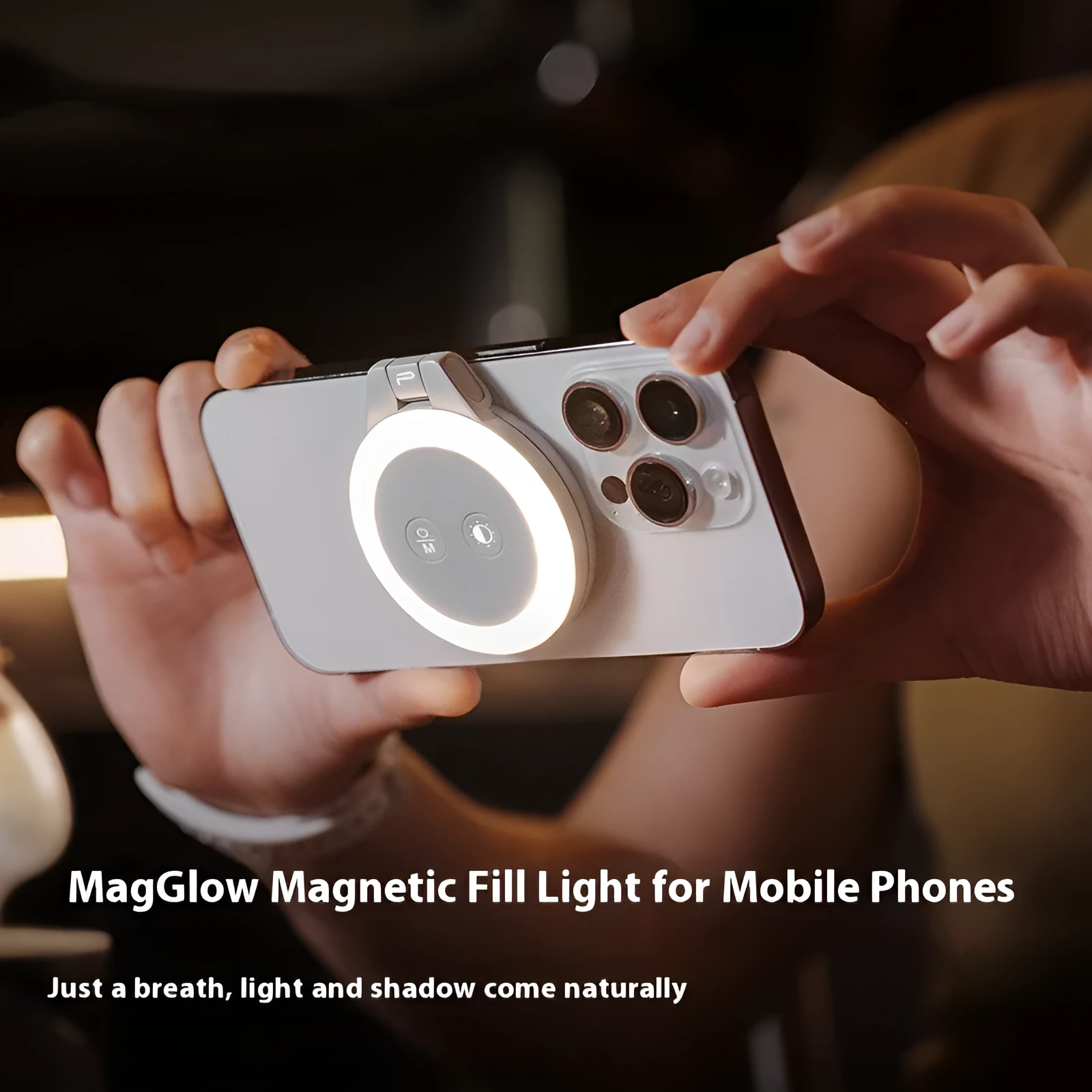 Magnetic portable mobile phone fill-in light in classic black, 13.5cm ABS PC body with Type-C charging port