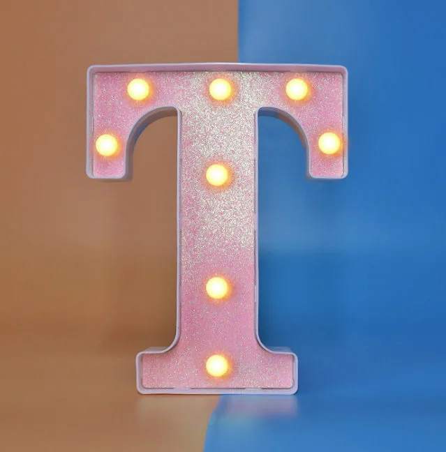 22cm plastic letter-shaped night light with battery power for party decoration