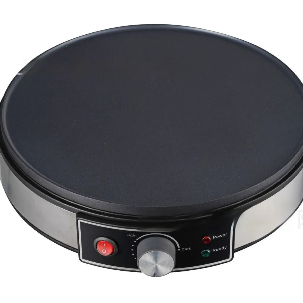 Black electric baking pan with non-stick surface and adjustable temperature knob, 30cm diameter