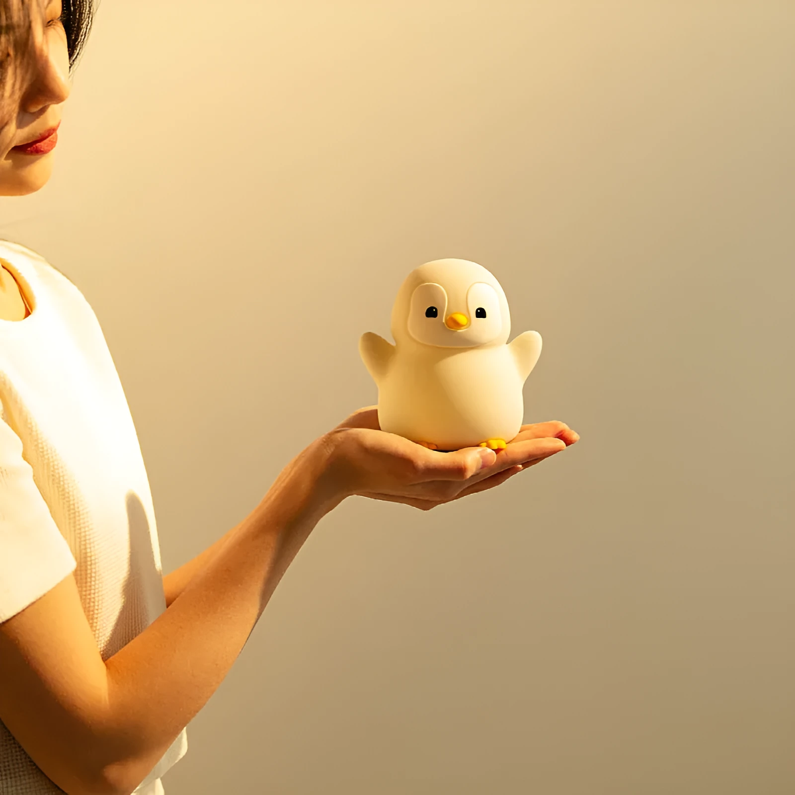 Pat USB rechargeable penguin baby night light in cartoon style with two sizes for children's room