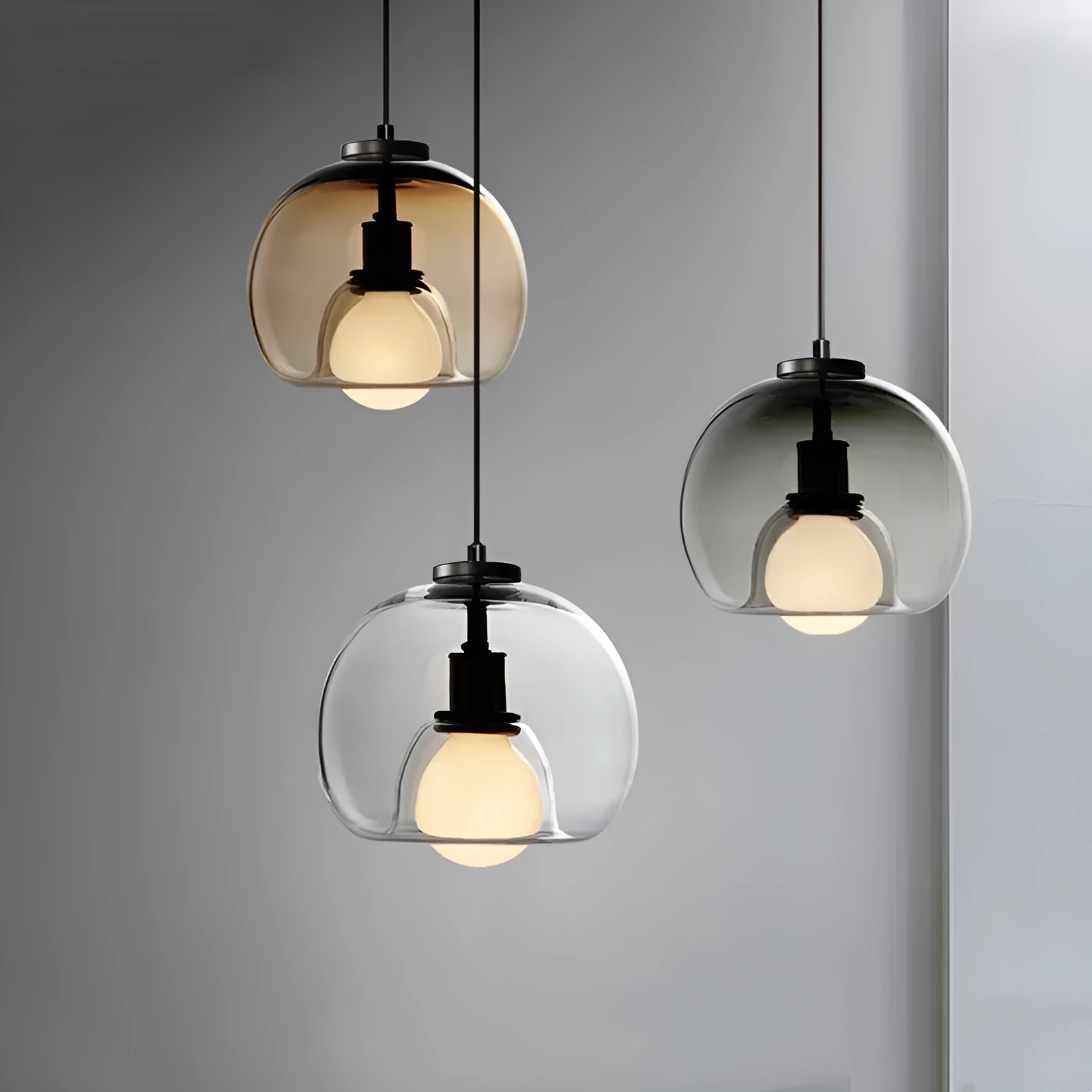 Modern minimalist glass chandelier with smoky gray shade, three-head platter design, 25x23cm dimensions, for dining room or bedroom