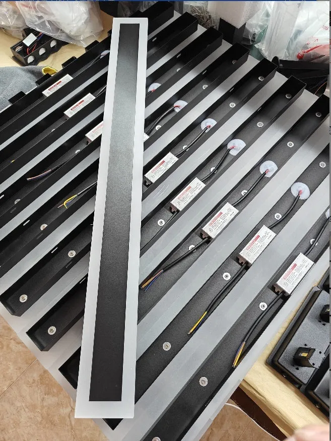 Outdoor LED strip wall lamp with wrought iron housing, 150cm length, IP65 waterproof rating
