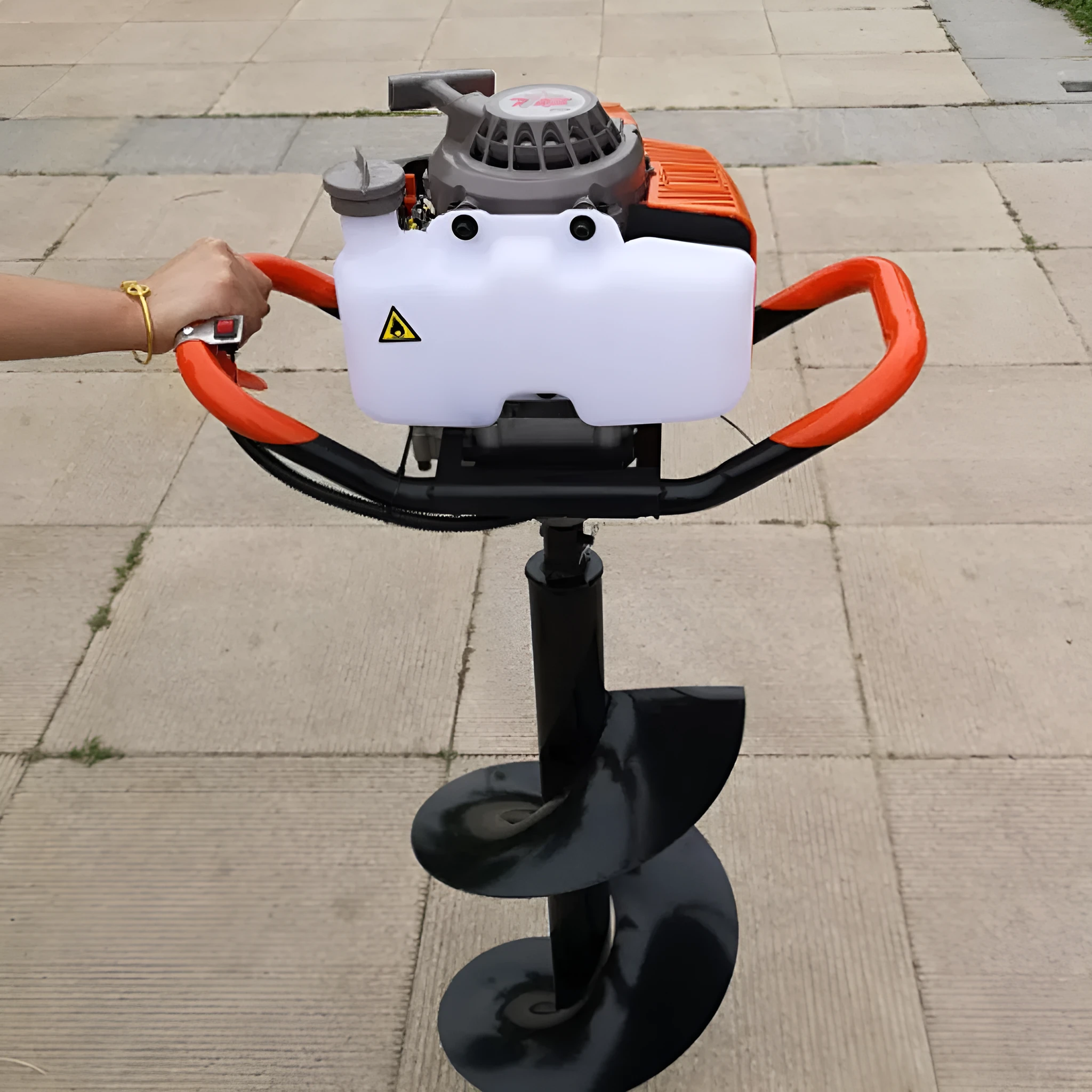 Portable single-person gasoline-powered fruit tree fertilization digging machine with hole digger attachment