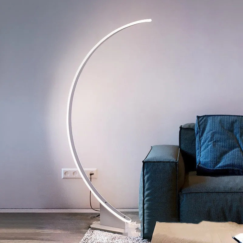 Nordic curved line floor lamp with silicone lampshade in white, aluminium alloy body