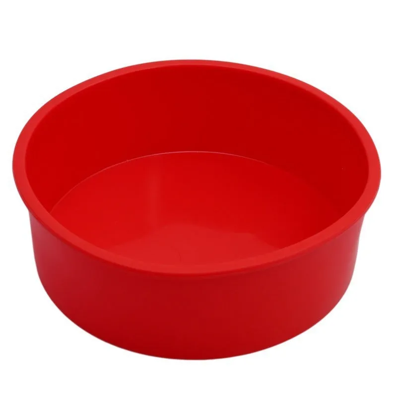 Red silicone round cake mould set showing three sizes: 8-inch, 6-inch, and 4-inch baking trays