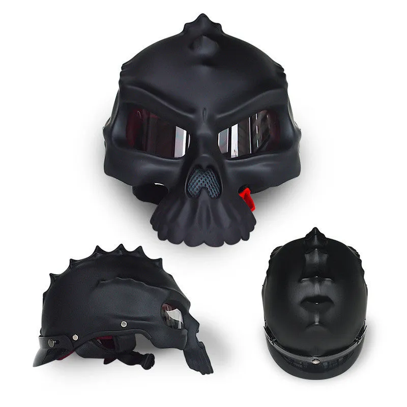 Skull motorcycle helmet with double-sided changeable artwork in various colour options