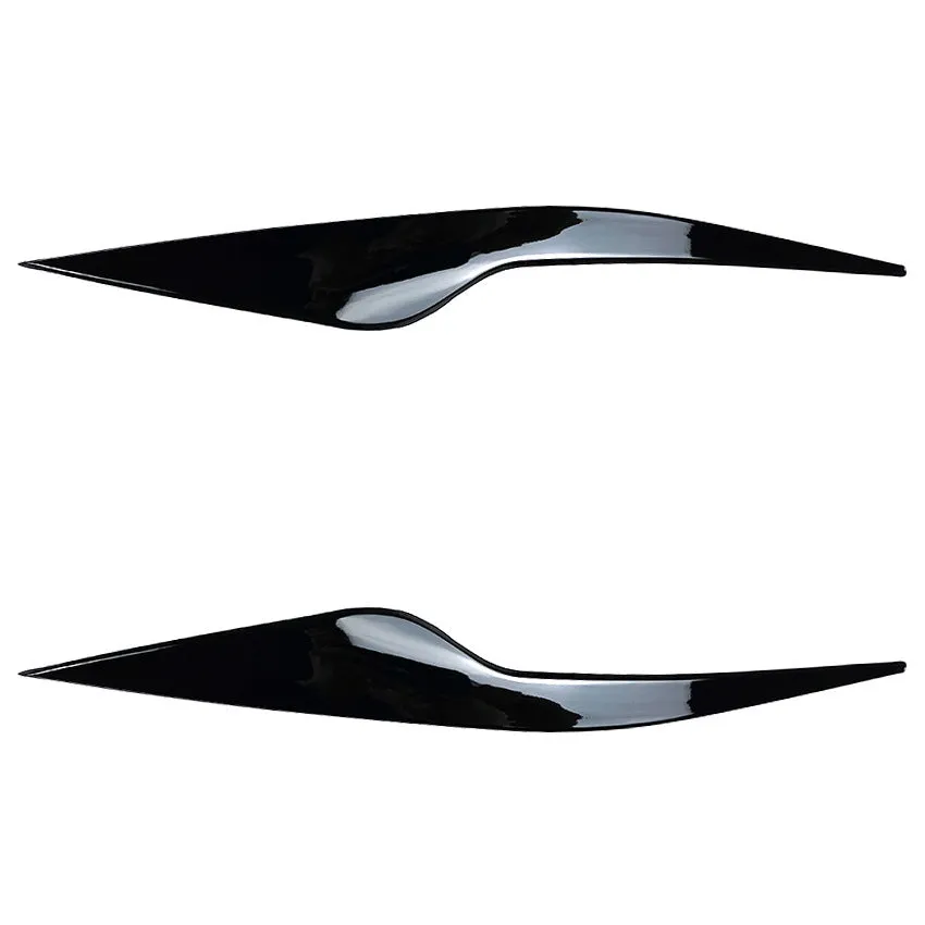 Ford Focus headlight sticker set in carbon fibre pattern or piano black finish
