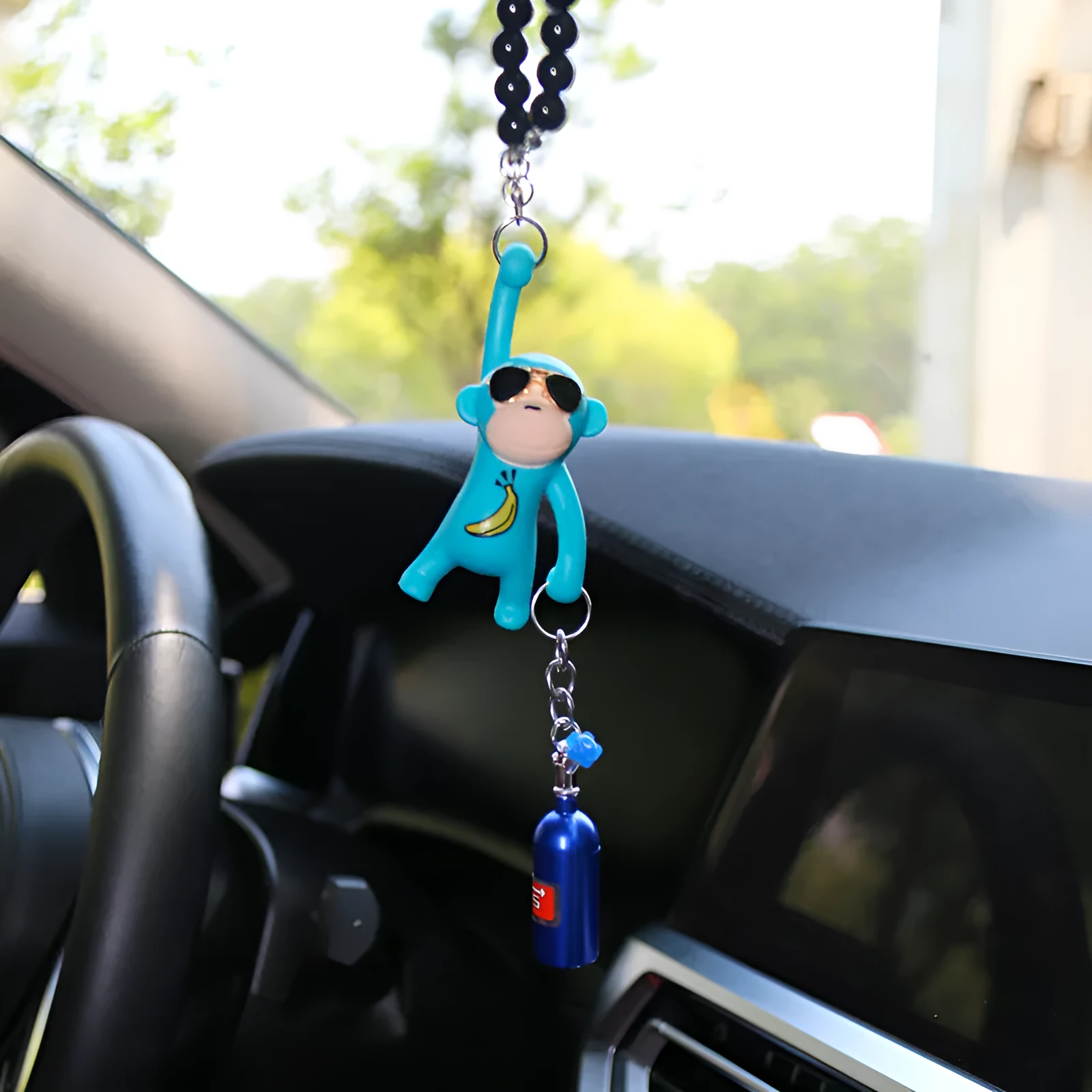 Hip-hop cartoon monkey pendant with sunglasses for car rearview mirror decoration