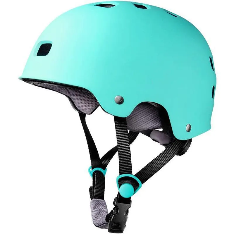 Solid colour skateboarding helmet for children and teenagers, shown in various sizes and colours including red, blue, and black.
