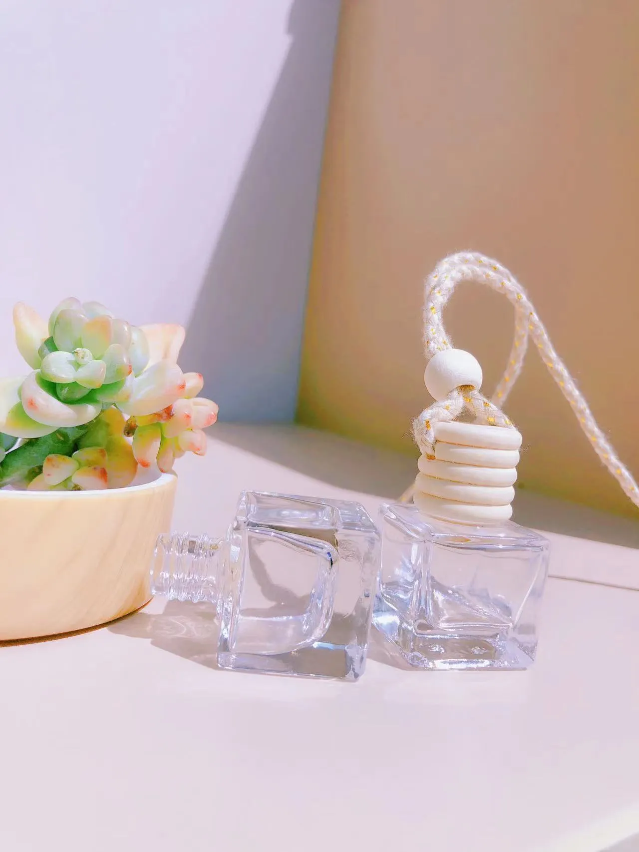Car perfume pendant fragrance with glass bottle in cylinder, diamond, flat drum and square options
