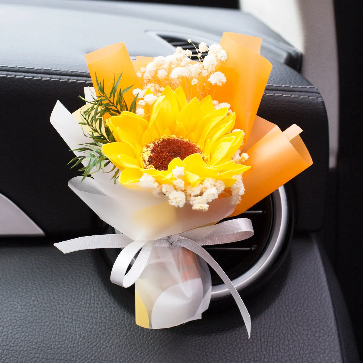 Dried flower bouquet and scented slice car air freshener set for air vents in various colours.