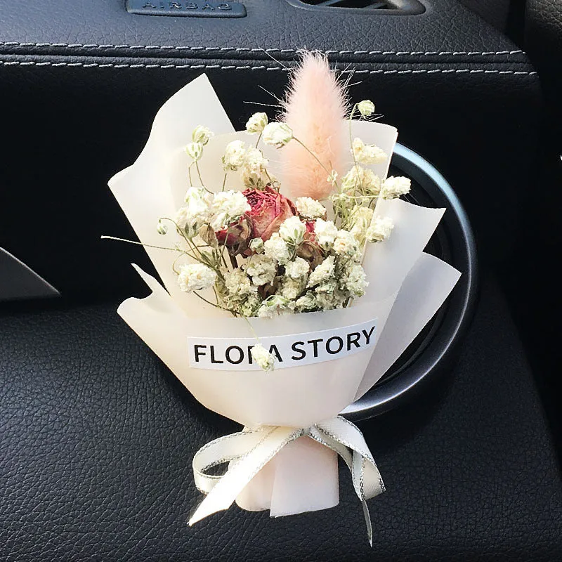 Dried flower bouquet and scented slice car air freshener set for air vents in various colours.