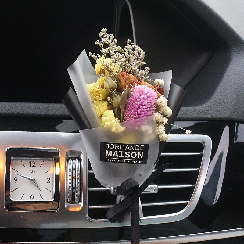 Dried flower bouquet and scented slice car air freshener set for air vents in various colours.