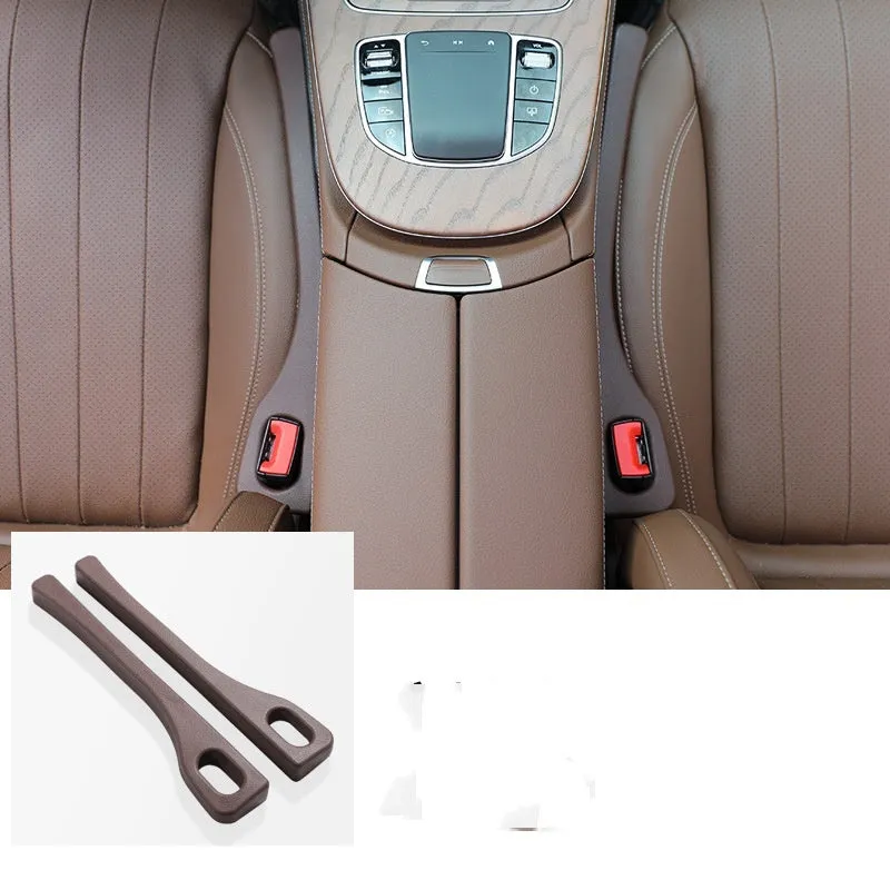 Car seat gap sealing strip in polyresin with handle for leak-proof interior protection