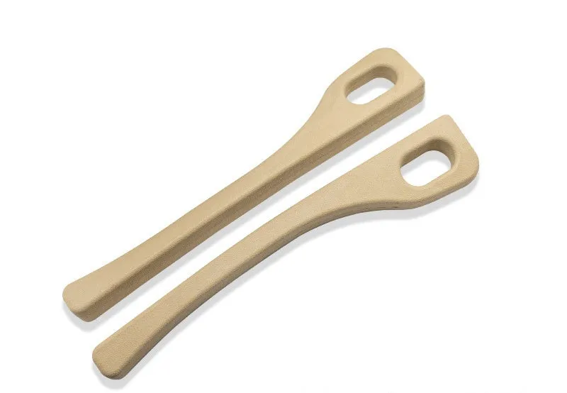 Car seat gap sealing strip in polyresin with handle for leak-proof interior protection