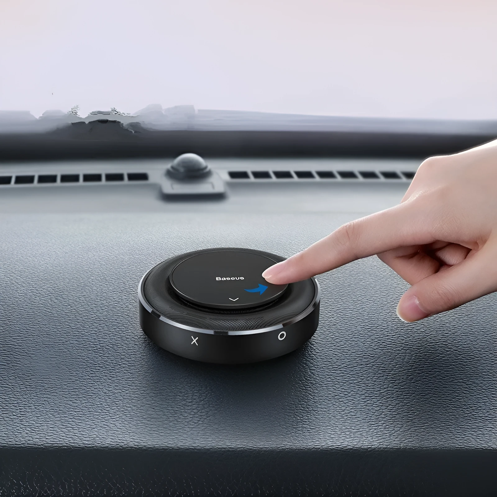 Aluminium alloy round car fragrance seat in black, red, and silver colours with fragrance tablets