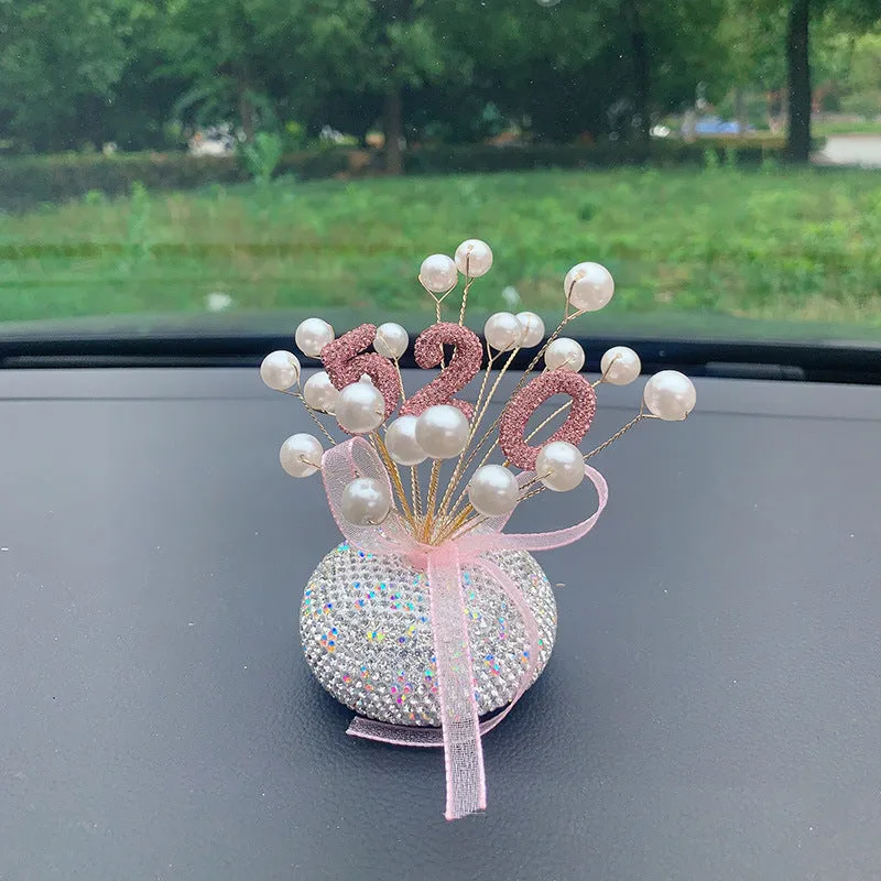 Clay diamond star car console decoration in pearl colours with heart and starry sky motifs