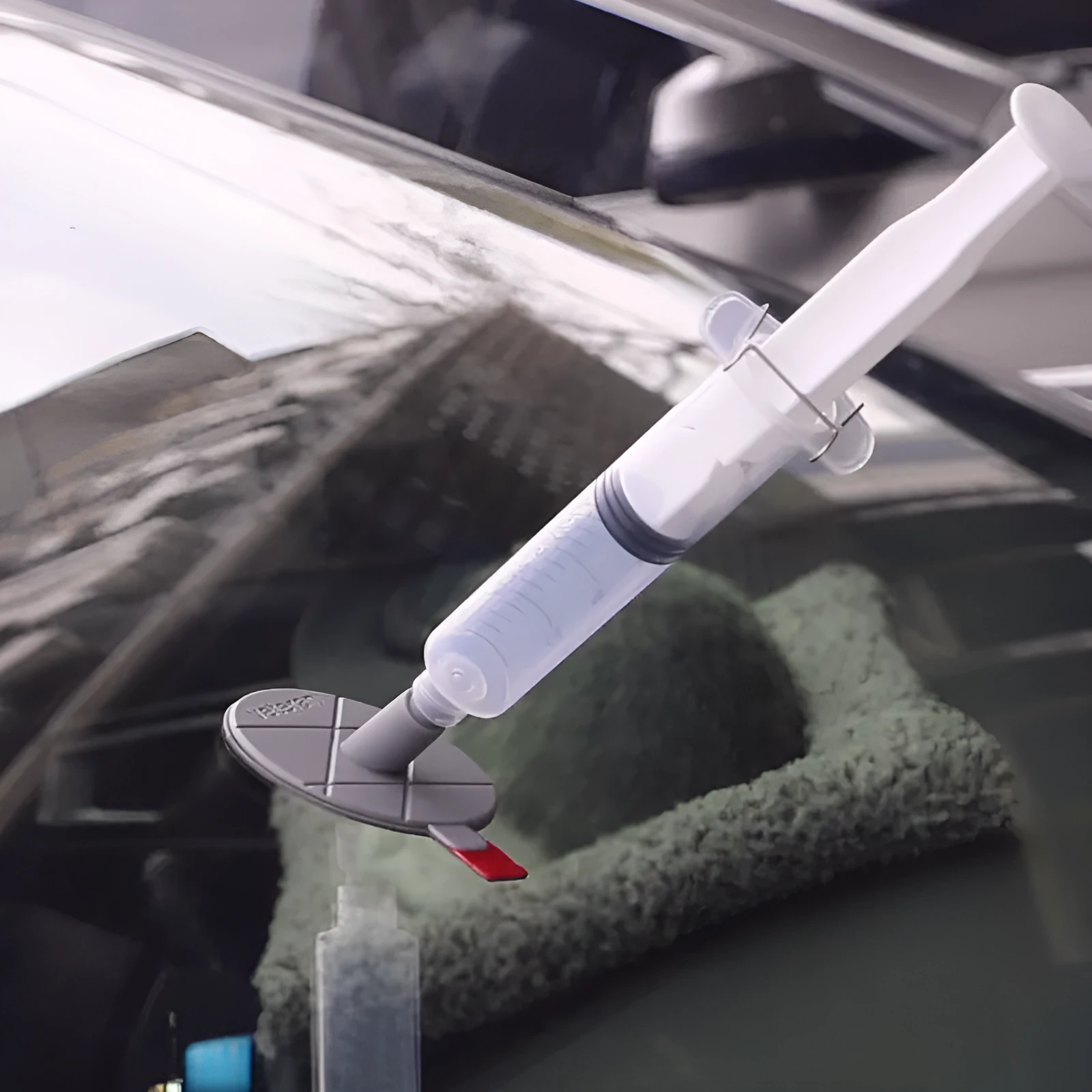 Complete car windshield repair liquid suit with green resin and curing lamp for DIY glass chip repair