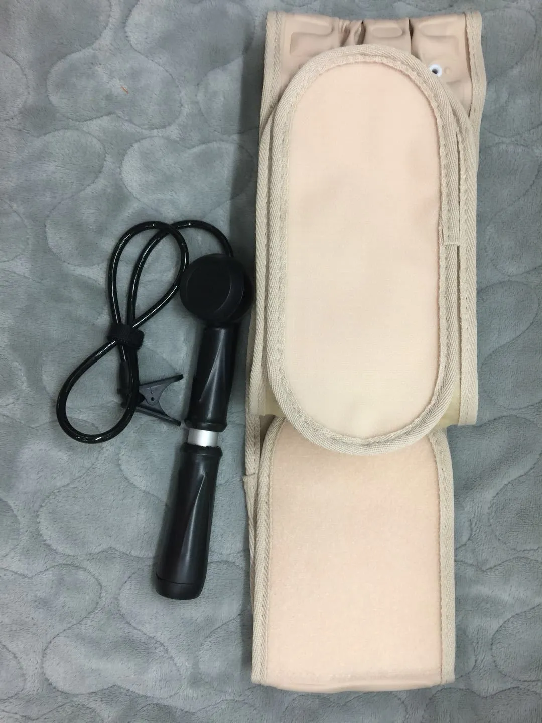 Waist air traction brace belt with inflatable ball for lumbar support and back massage