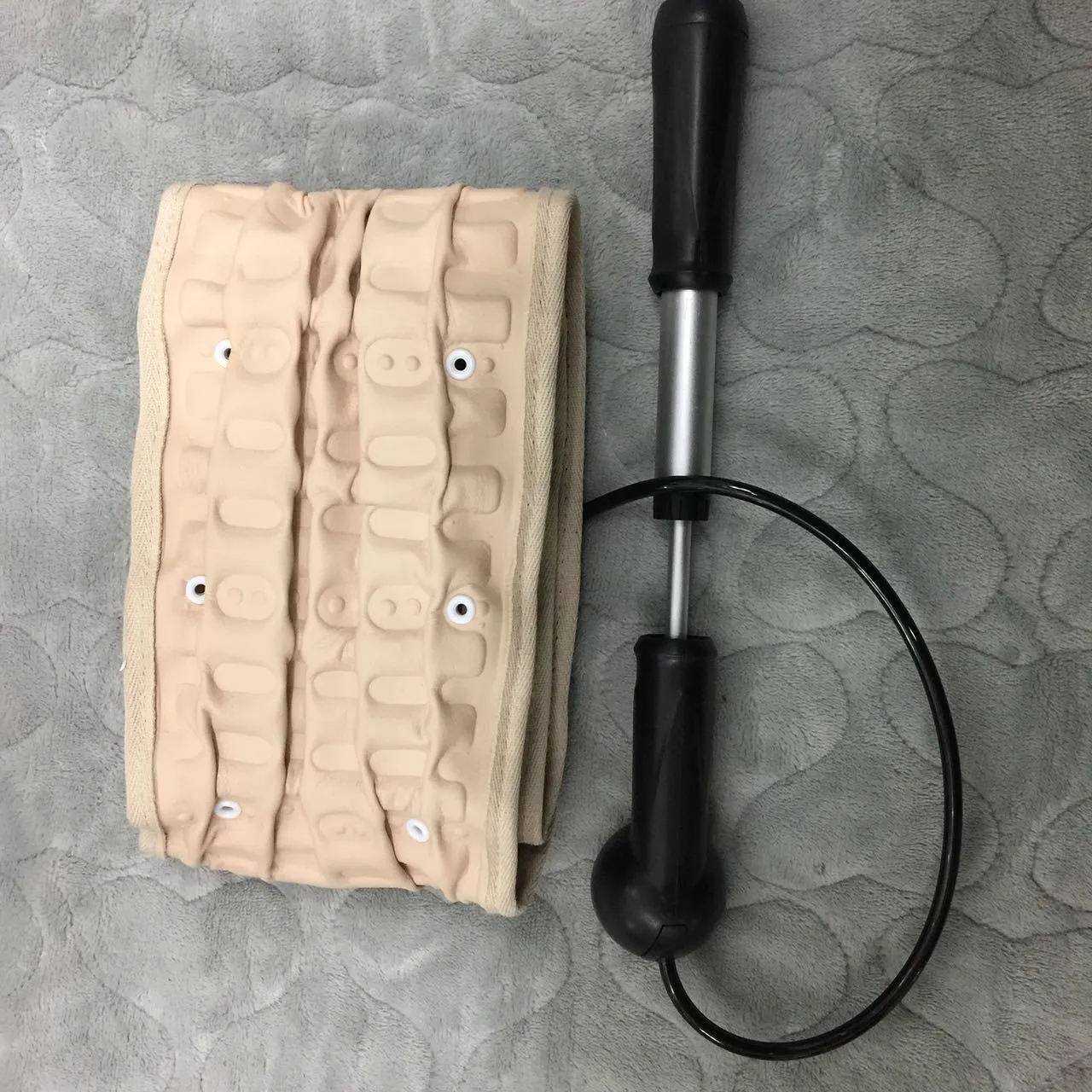 Waist air traction brace belt with inflatable ball for lumbar support and back massage