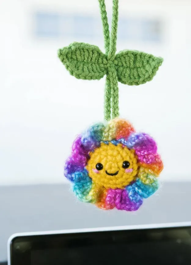 Hand crocheted wool flower fruit car rearview mirror pendant decoration in multi-colour options for simple car interior