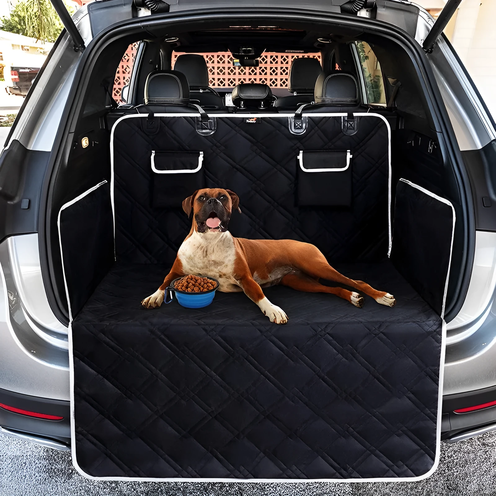 Black 600D Oxford cloth car trunk pet mat measuring 185x103cm with storage pockets for dog travel
