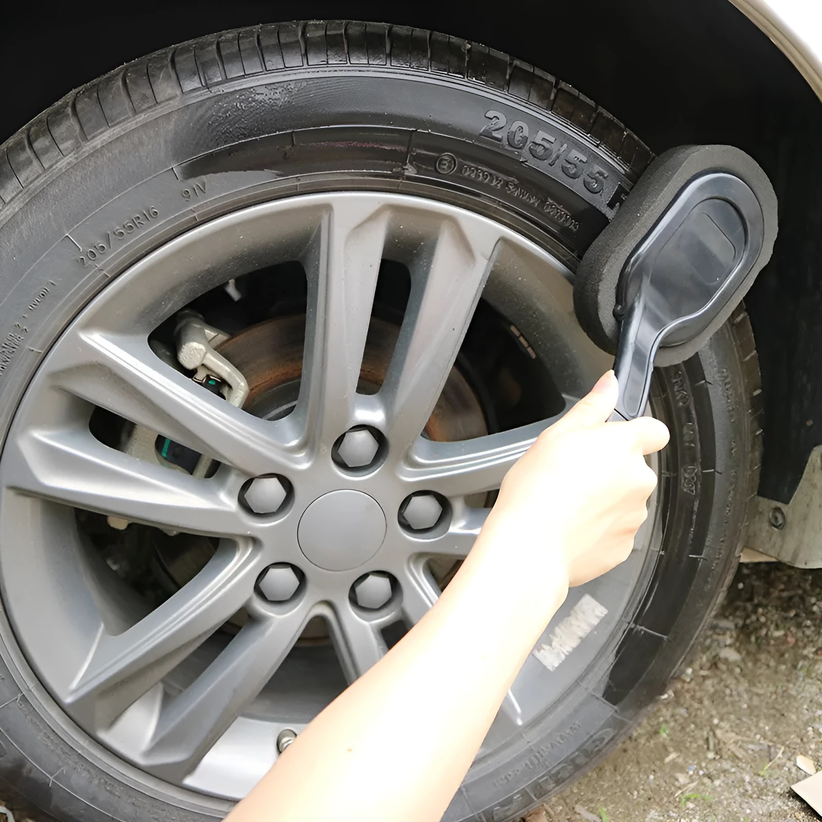 Car tyre waxing long handle sponge brush with polyester sponge head