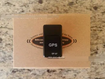 GF07 anti-lost GPS tracker 35x20x14mm ABS black with SOS alarm