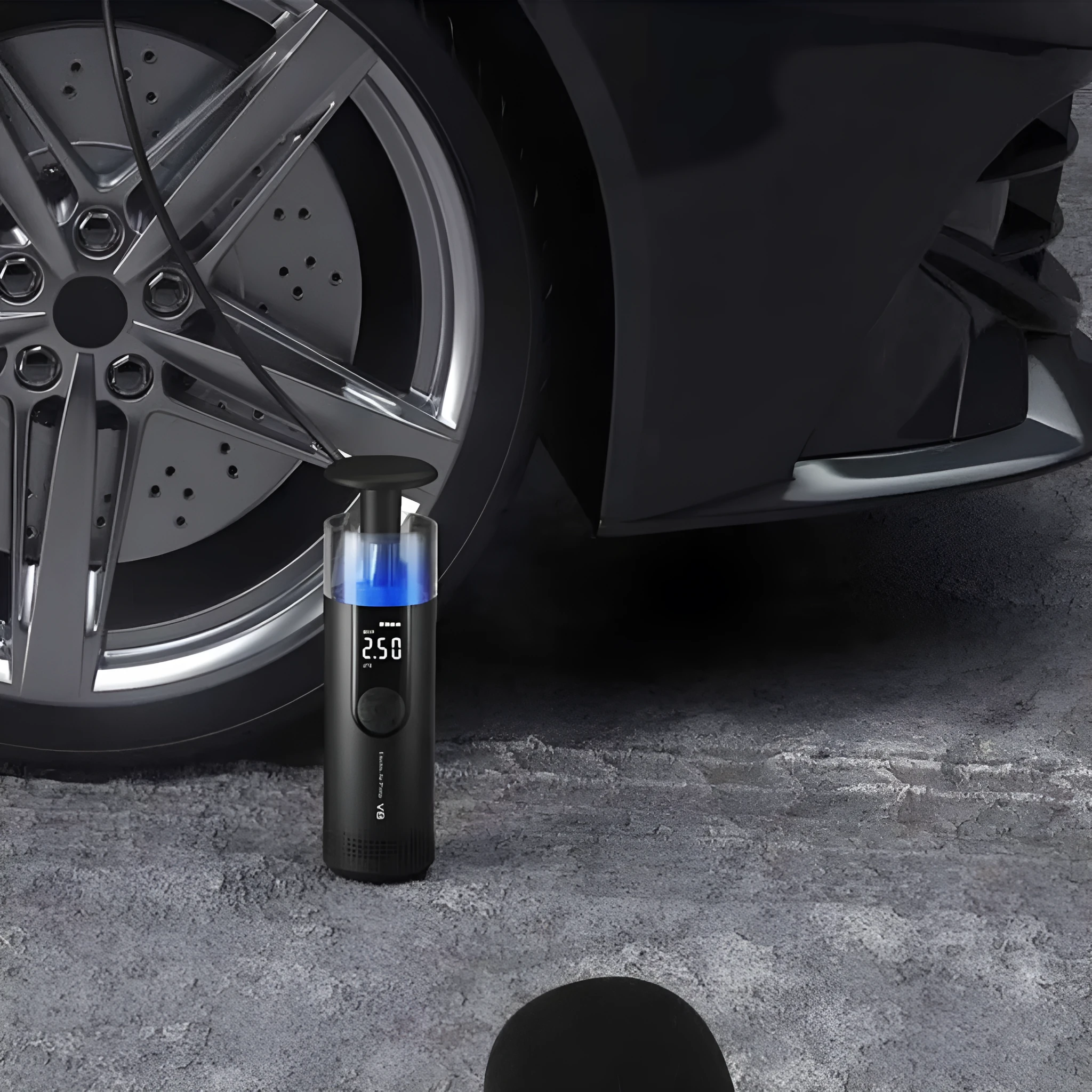 120W electric car tyre inflator with 600cm hose and digital display showing pressure reading