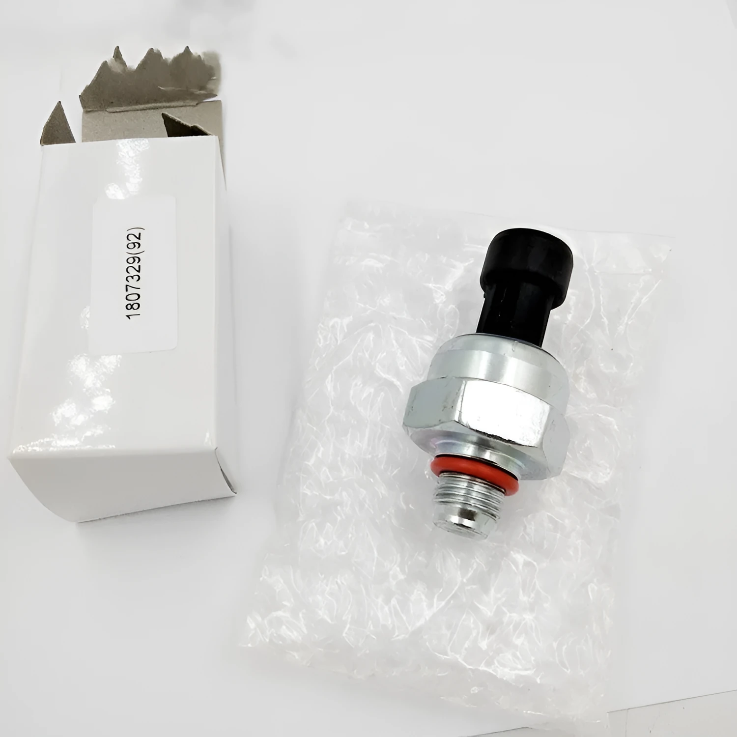 Ford F6TZ-9F838-A black pressure sensor with connecting line for F4 and F6 series engines
