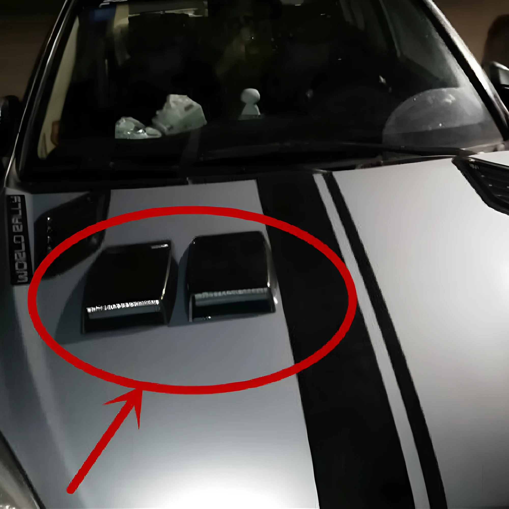 Black, silver, and white ABS plastic car decoration simulation air vent with dimensions shown.