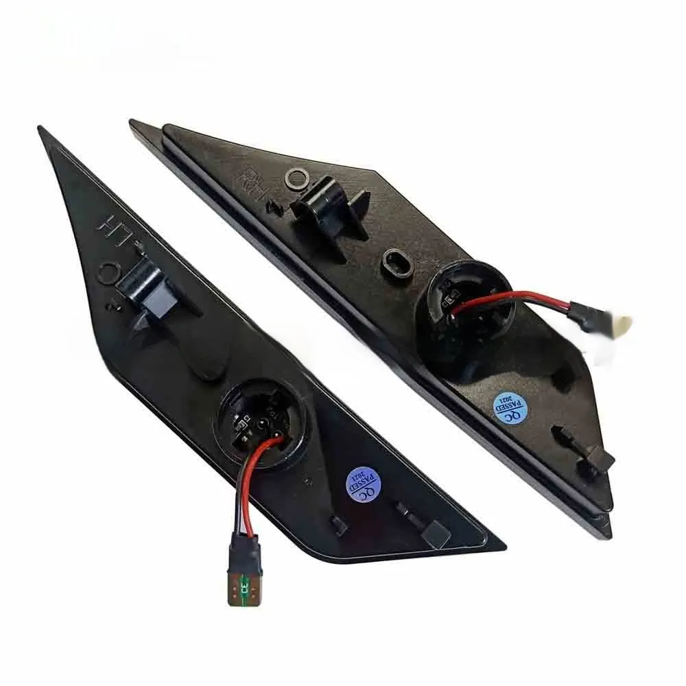 Black shell flowing water style side fender light for Honda Civic 10th Gen Sedan 2016-2018 with yellow LED