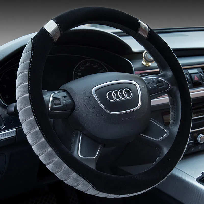 Short plush steering wheel cover in beige with rubber inner ring for 38cm wheels