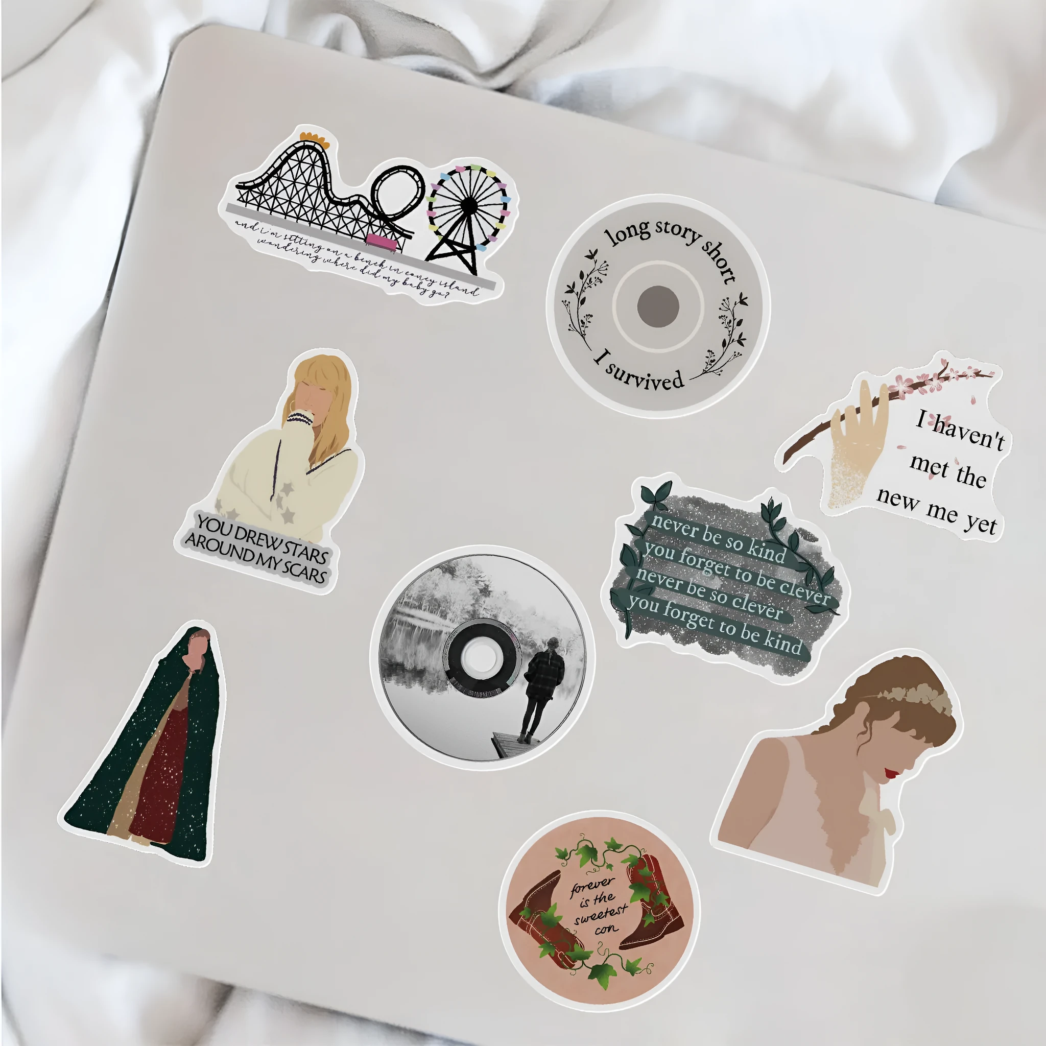 50 sheets of cartoon graffiti waterproof stickers measuring 4-6cm for luggage and notebook decoration