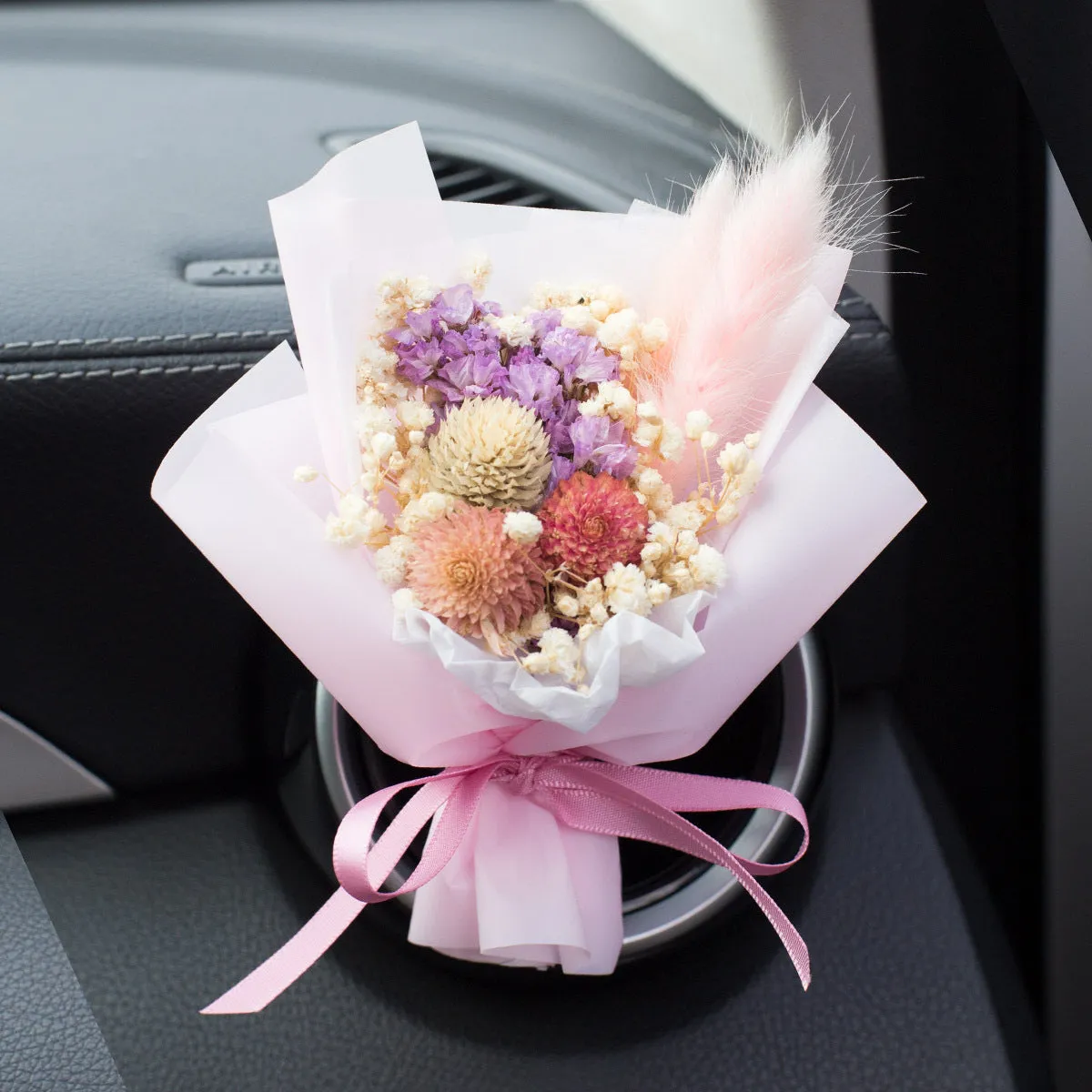 Handmade dried flower car vent perfume with scented inserts in various colours