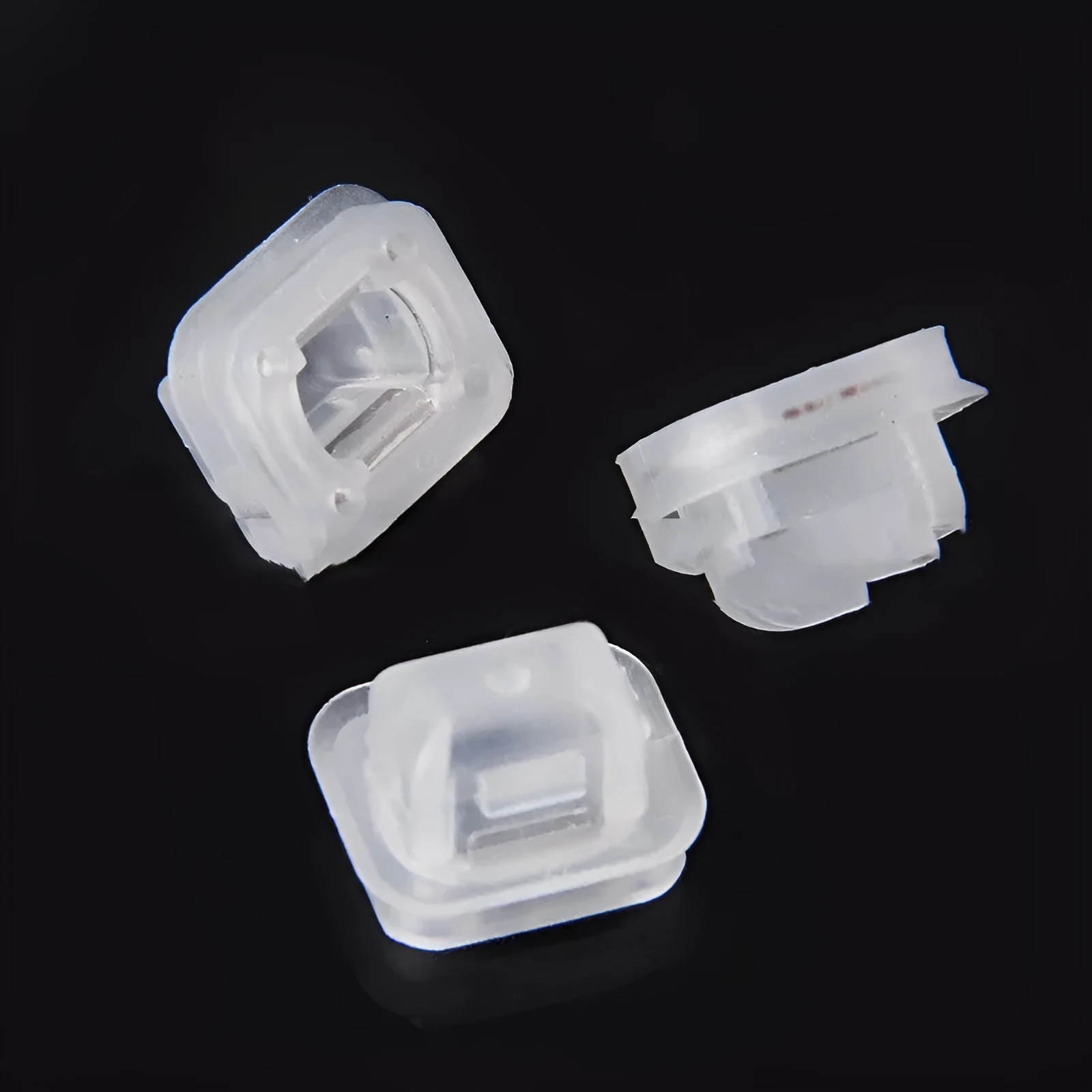 BMW interior plastic clips with peach wood finish buckle seat design, 100-piece set