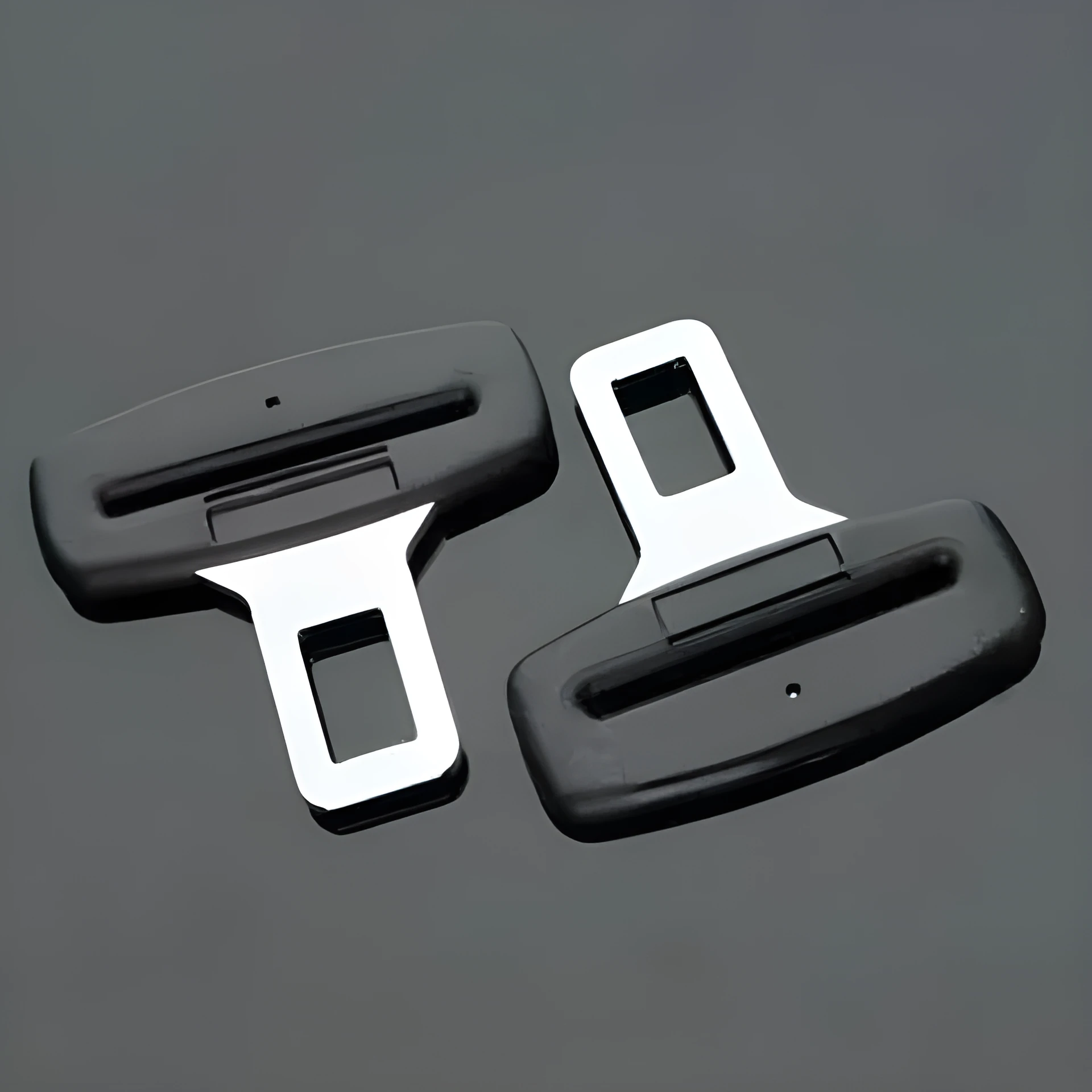 Car seat belt buckle extender made of plastic with straight plate design for extended reach