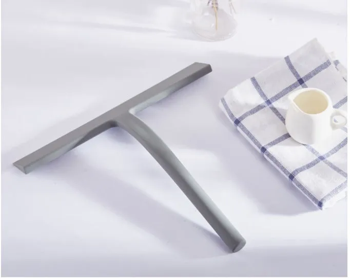 Silicone body wiper 22.8cm with metal-reinforced handle and hanging hook, black colour on glass surface