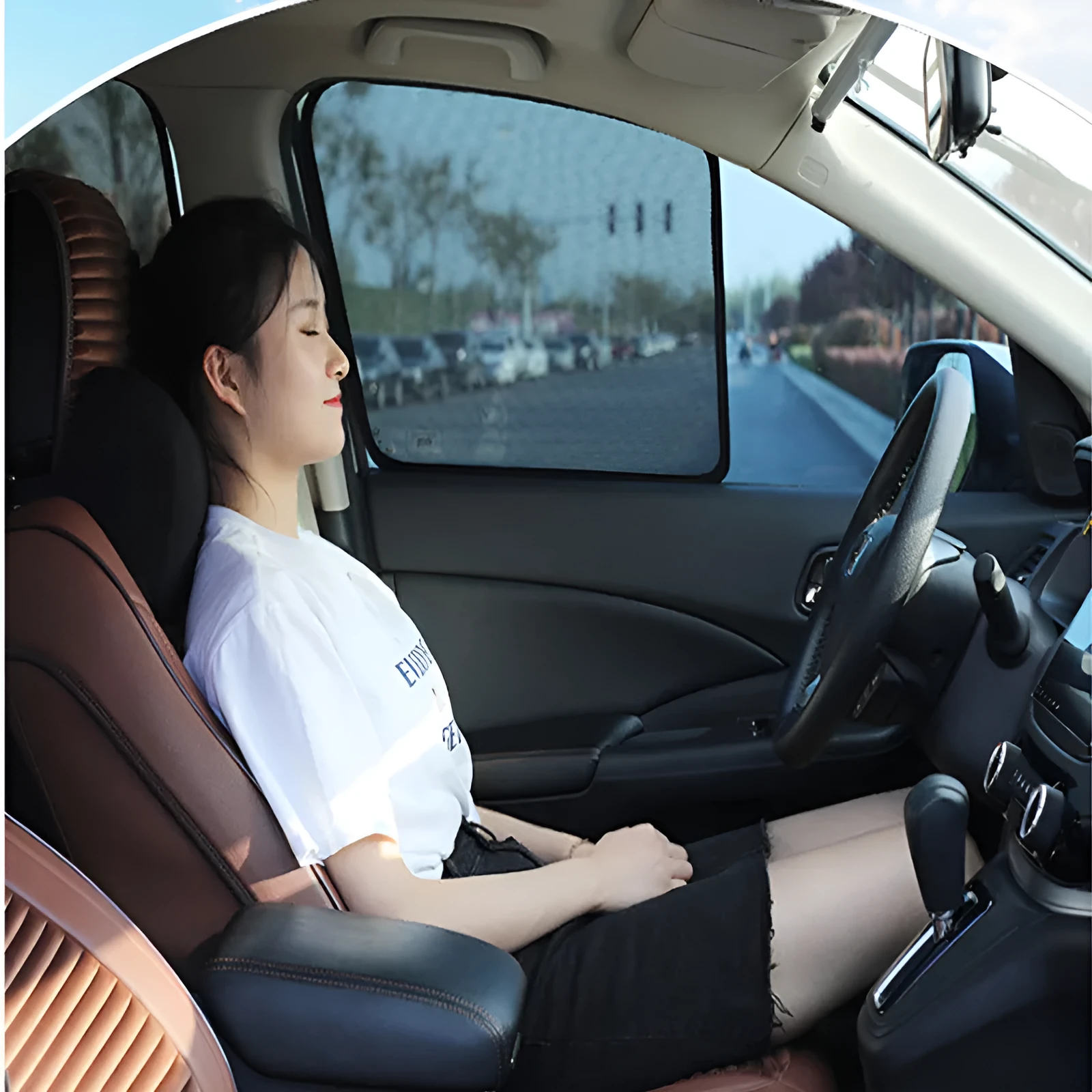 Nylon mesh car sunshade curtain set for front and rear windows including triangle windows