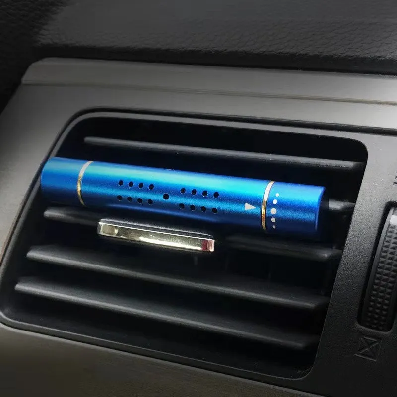 Creative metal car aromatherapy clip in black with five incense sticks