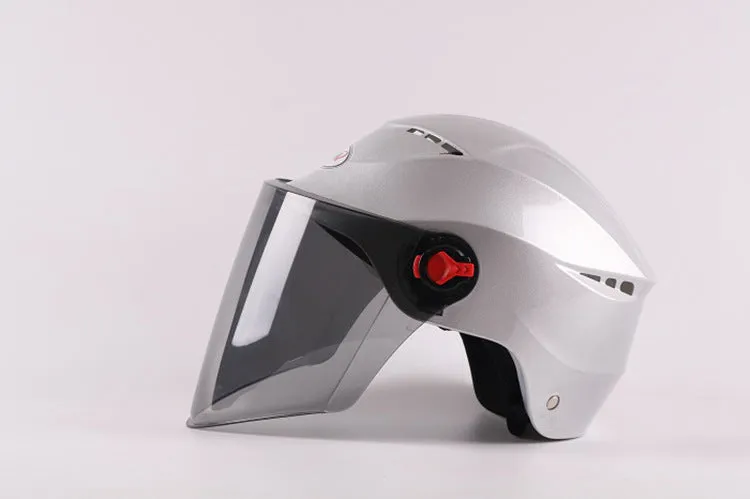 Electric vehicle helmet made of engineering plastic, universal size, in black, for battery bike riding