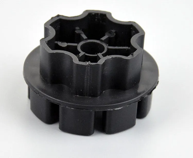 Plastic dual-wheel drive tire connector clip for children's electric car steering system