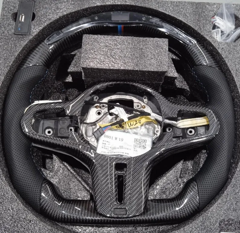 Black carbon fibre BMW steering wheel with LED lighting and heating function for X3 X5 models