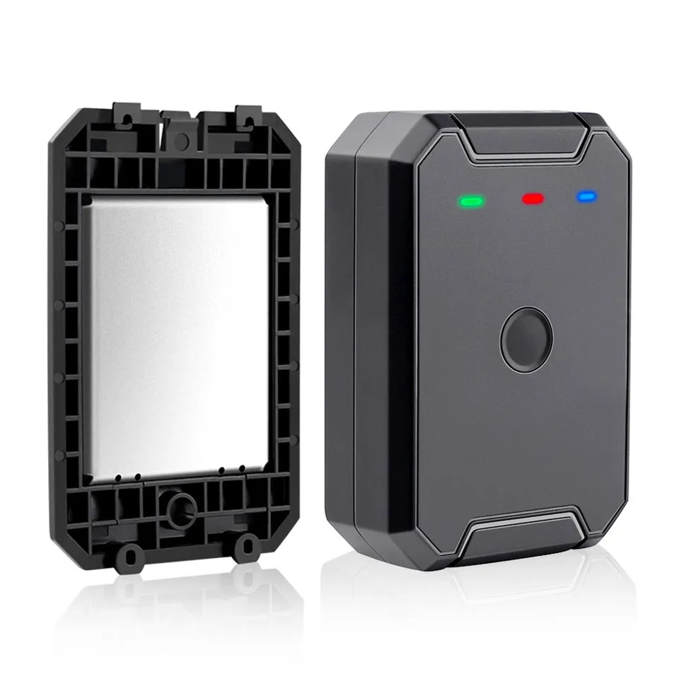 Black GPS car locator with 6000mAh battery and ceramic antenna