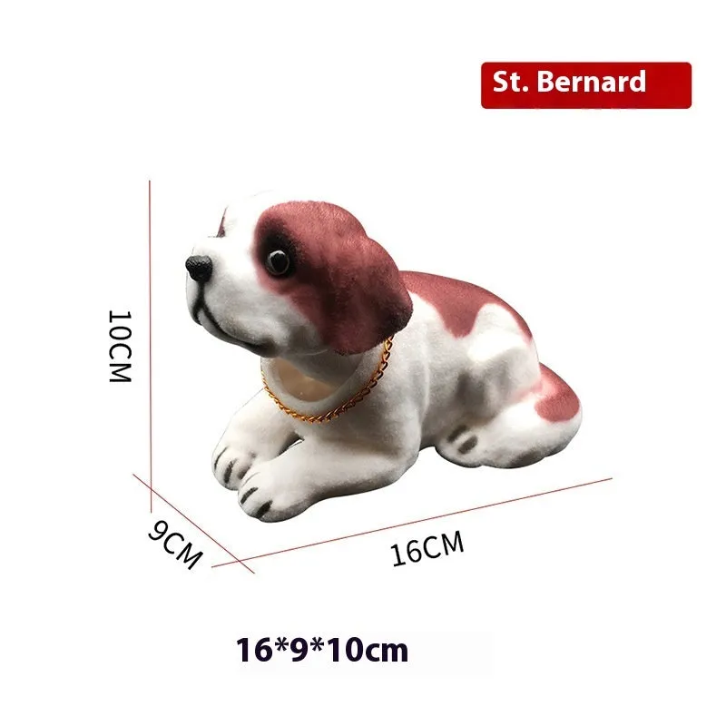 Resin head-shaking dog car decoration in Labrador colour, modern style, on a car dashboard