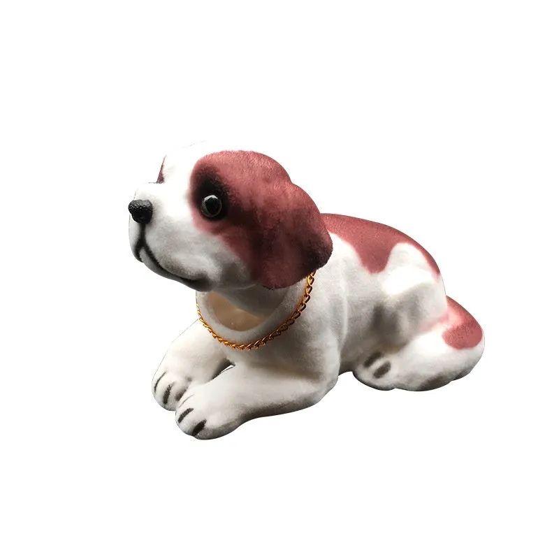 Resin head-shaking dog car decoration in Labrador colour, modern style, on a car dashboard