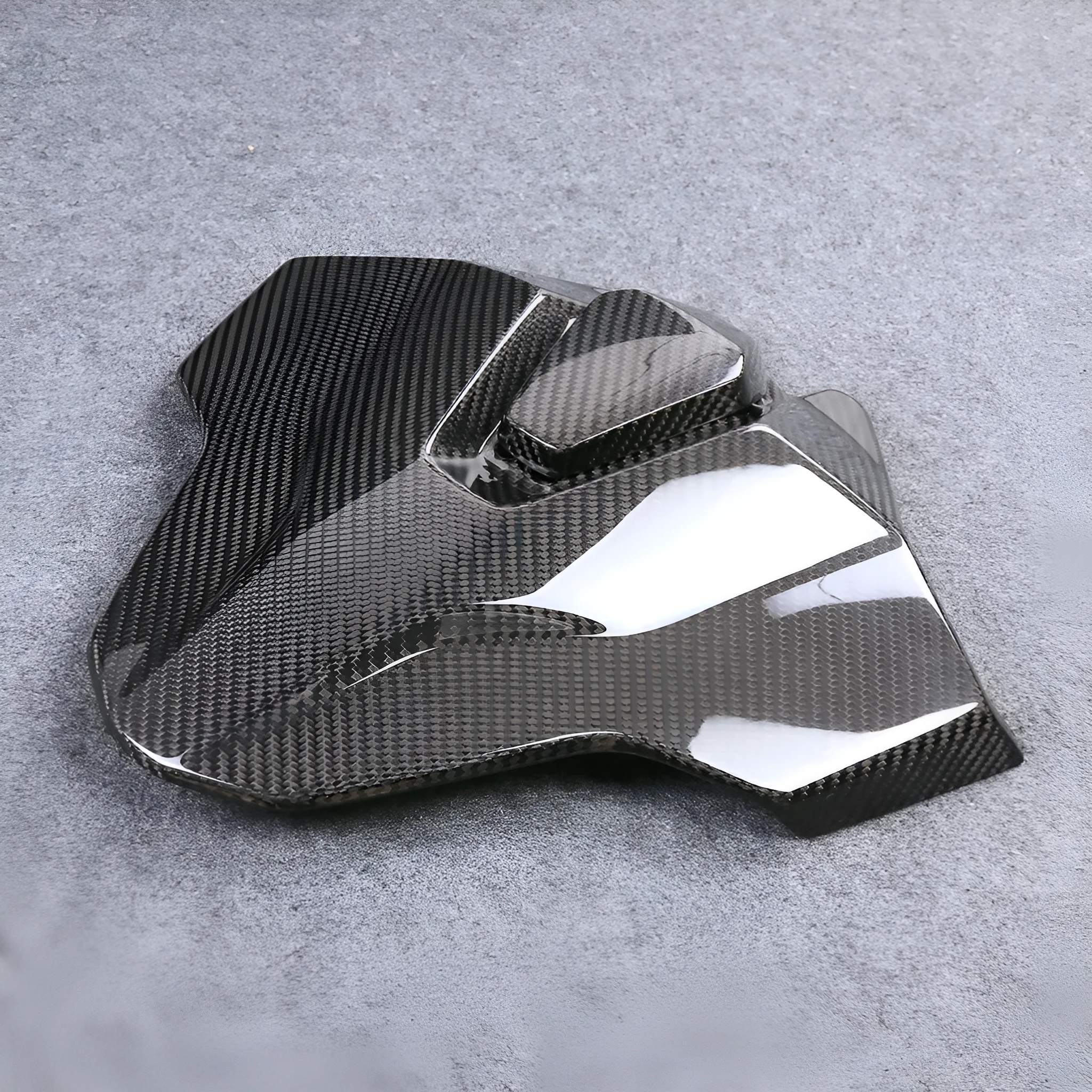 Carbon fibre rear hump tail seat cover for BMW S1000RR M1000RR, twill light finish, 35x40x10cm