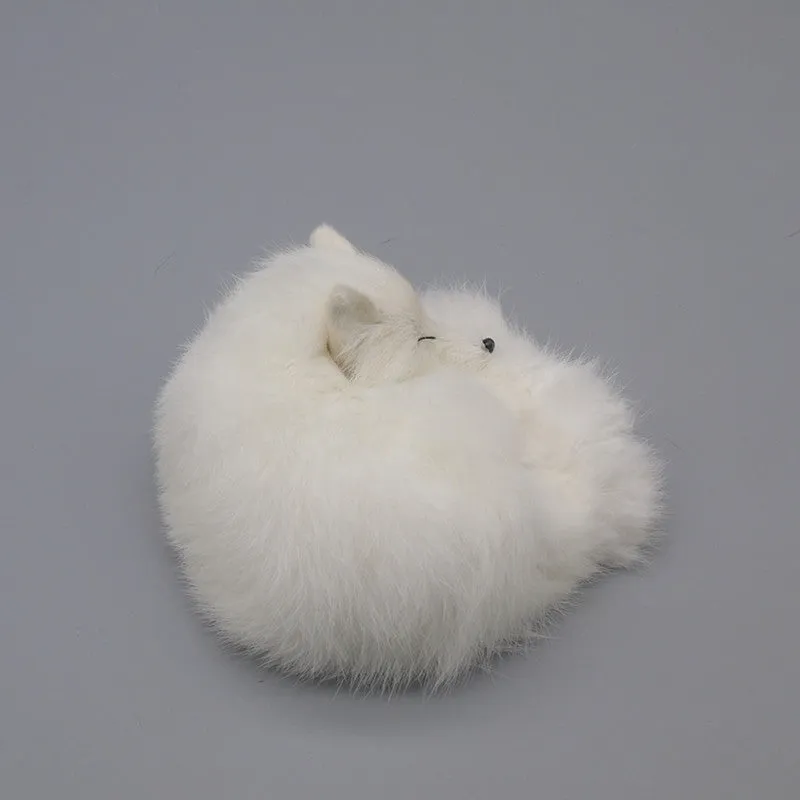 Artificial fox fur decoration in red, white, or yellow, measuring 15cm long
