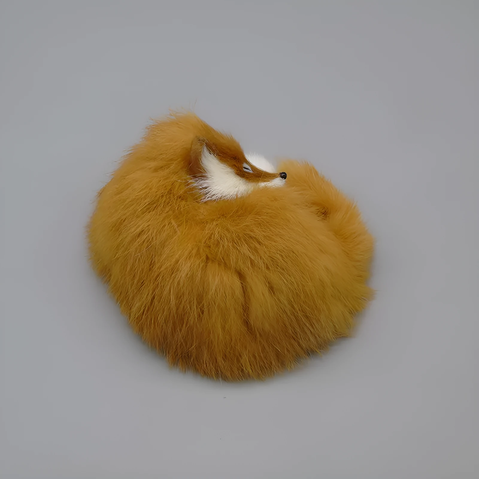 Artificial fox fur decoration in red, white, or yellow, measuring 15cm long